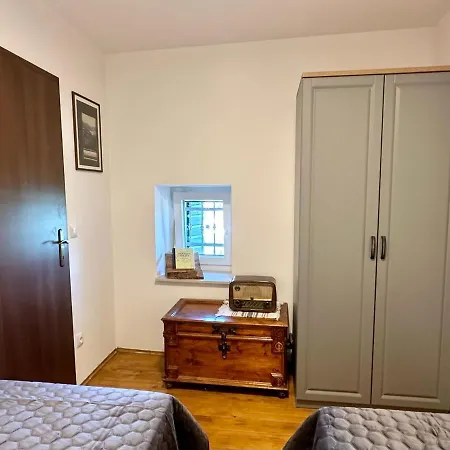 Jukini Dvori Villa Ricice (Prolozac)