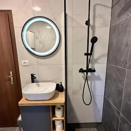 Jukini Dvori