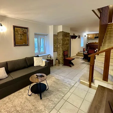 Villa Jukini Dvori *