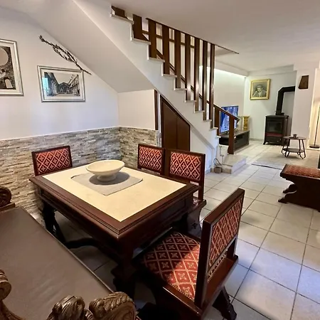 Jukini Dvori Villa Ricice (Prolozac)