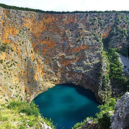 Jukini Dvori Villa *