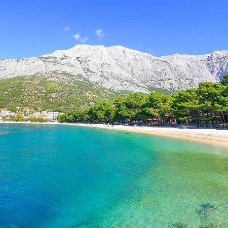 Villa Jukini Dvori With A View Of The