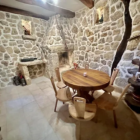 Jukini Dvori Villa *