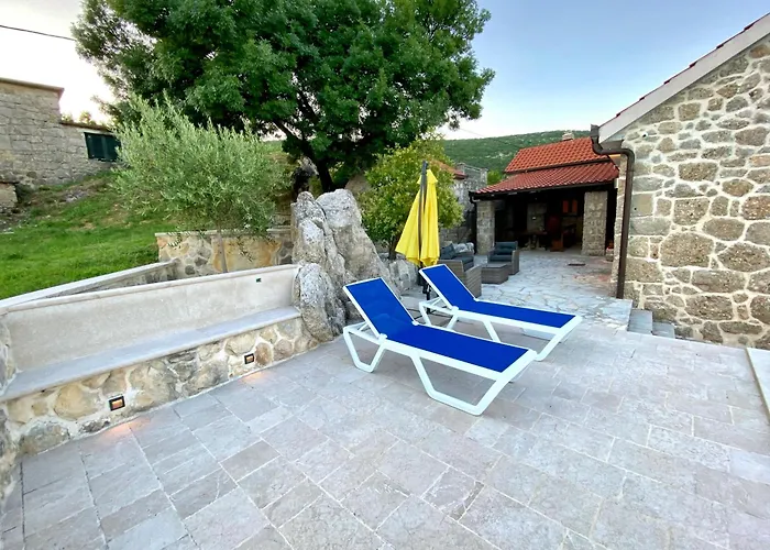 Jukini Dvori Ricice (Prolozac)